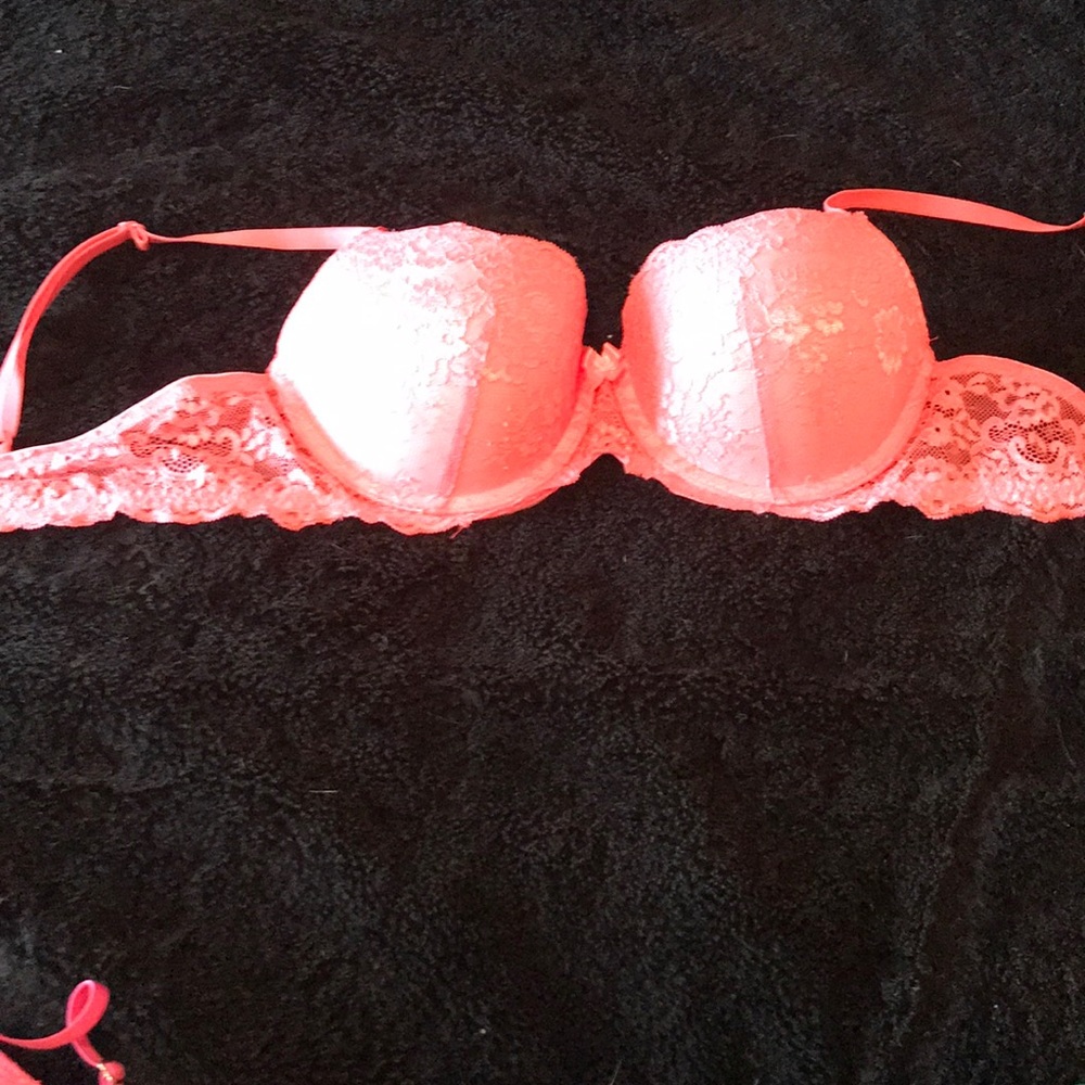 34B Bright Pink Bra